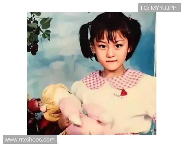 足球宝贝张馨予的魅力与奋斗故事揭示了青春与梦想的无限可能